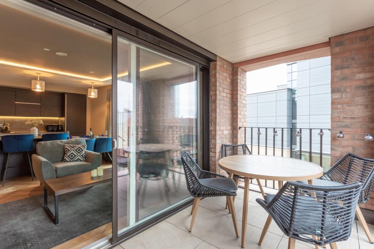 Luxury 2 Bedroom Apartment With Free Parking In The Heart Of York Exterior foto